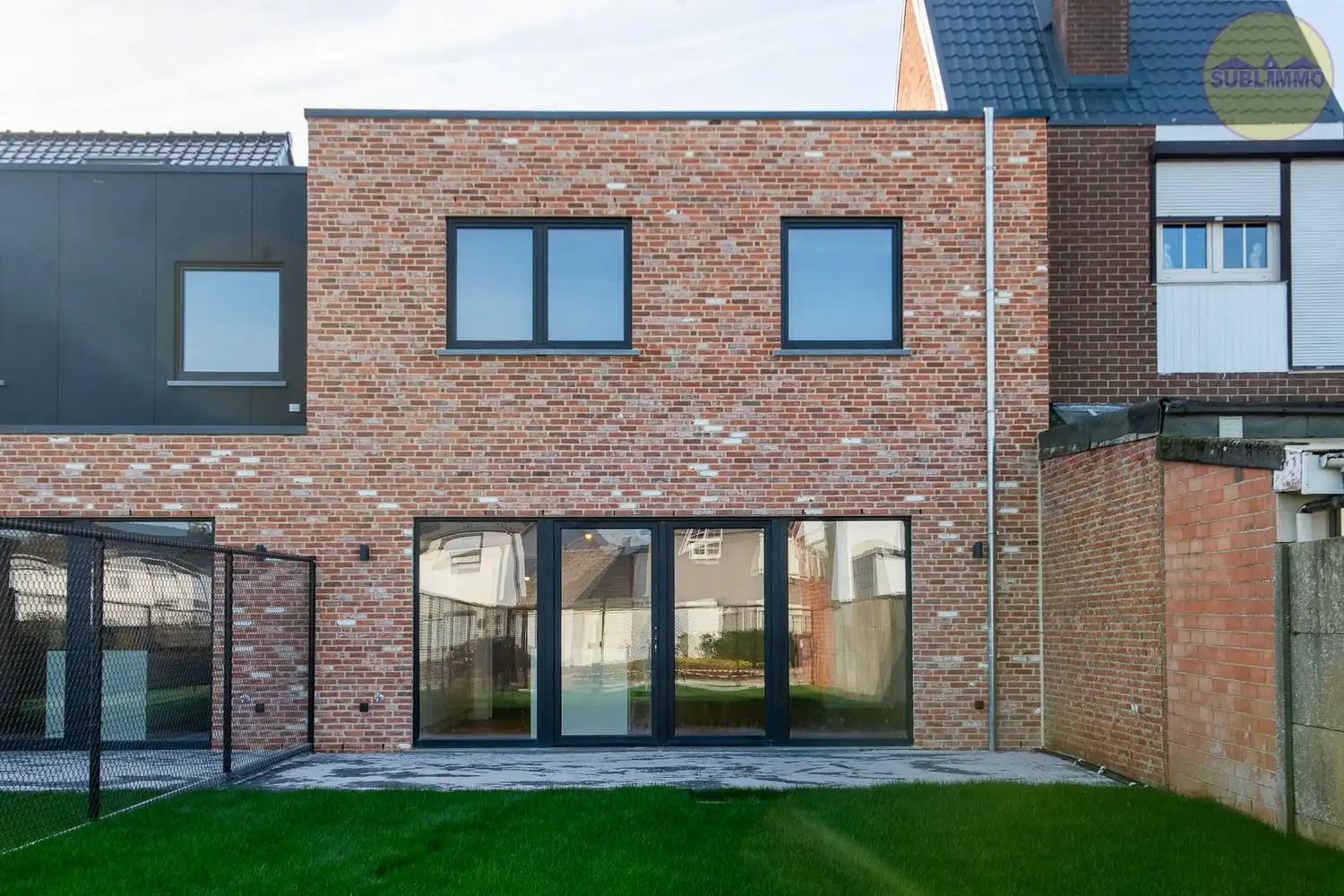Prachtige energiezuinige woning met 3 slaapkamers in Meerhout foto {{pictureIndex}}