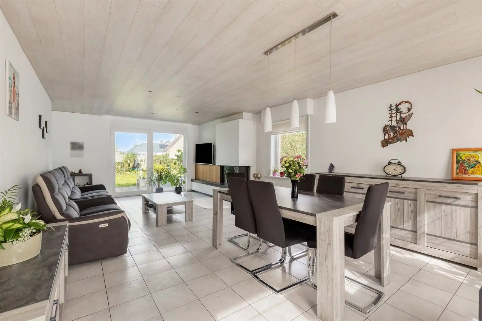 Verzorgde woning met 3 slpk en garage foto 7