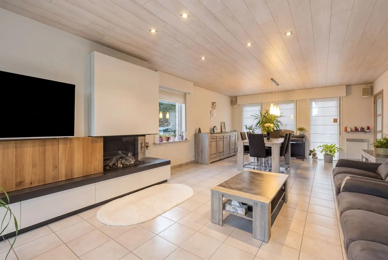 Verzorgde woning met 3 slpk en garage foto 7