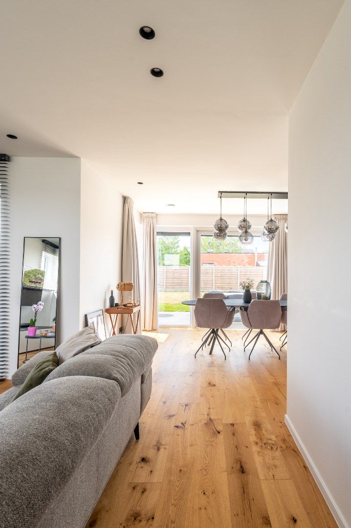 Luxueus afgewerkte alleenstaande woning op 481 m² foto 10
