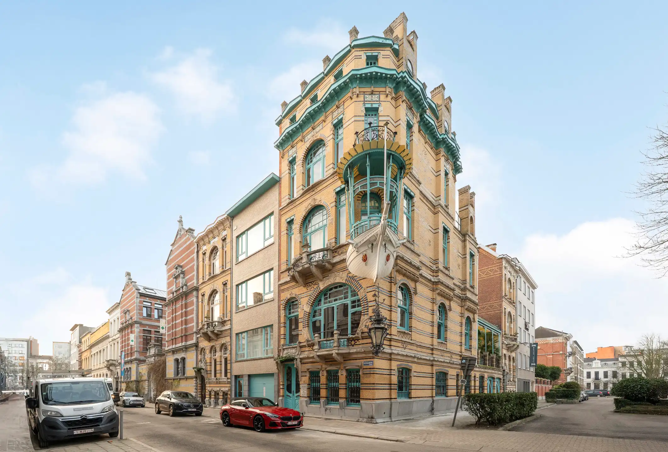 ANTWERPEN - Bijzonder herenhuis foto 26