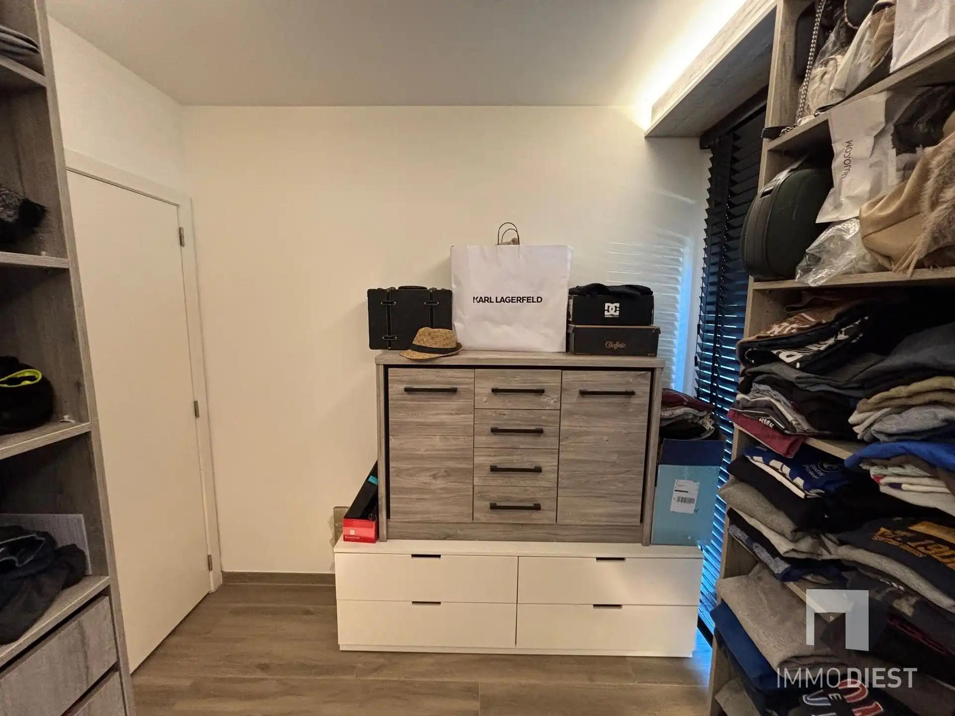 Ruim gelijkvloers appartement met open leefruimte en zonnige tuin foto 22