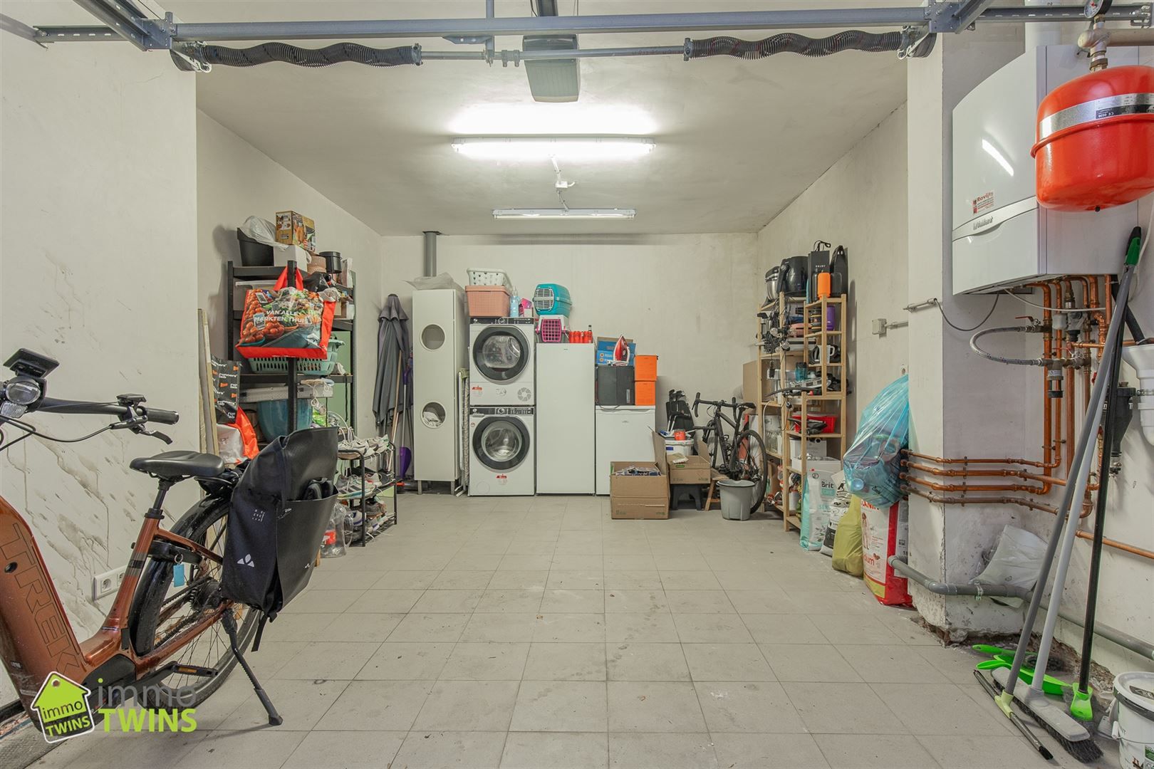 Ruime en lichtrijke gezinswoning met zonnige tuin en inpandige garage in Lebbeke foto 28