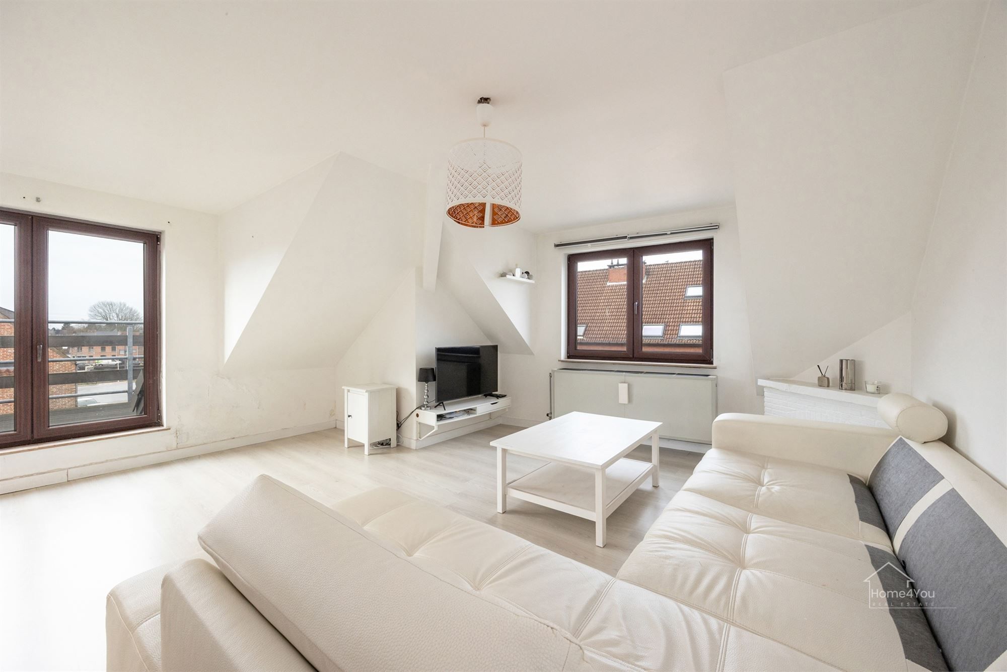 1-Slaapkamer appartement te koop in Lint! foto 5