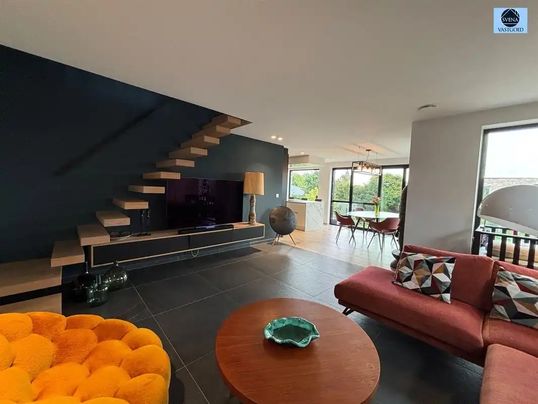 LUXUEUZE RECENTE WONING MET 3 SLAAPKAMERS, GARAGE EN TUIN foto 4