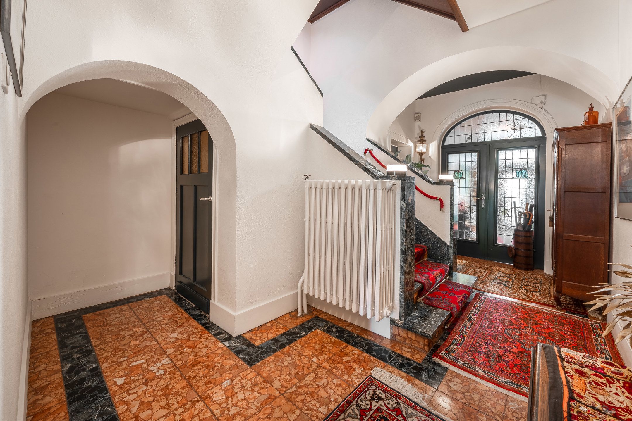 Karaktervolle woning met grote tuin en zwembad in hartje Lier foto 4