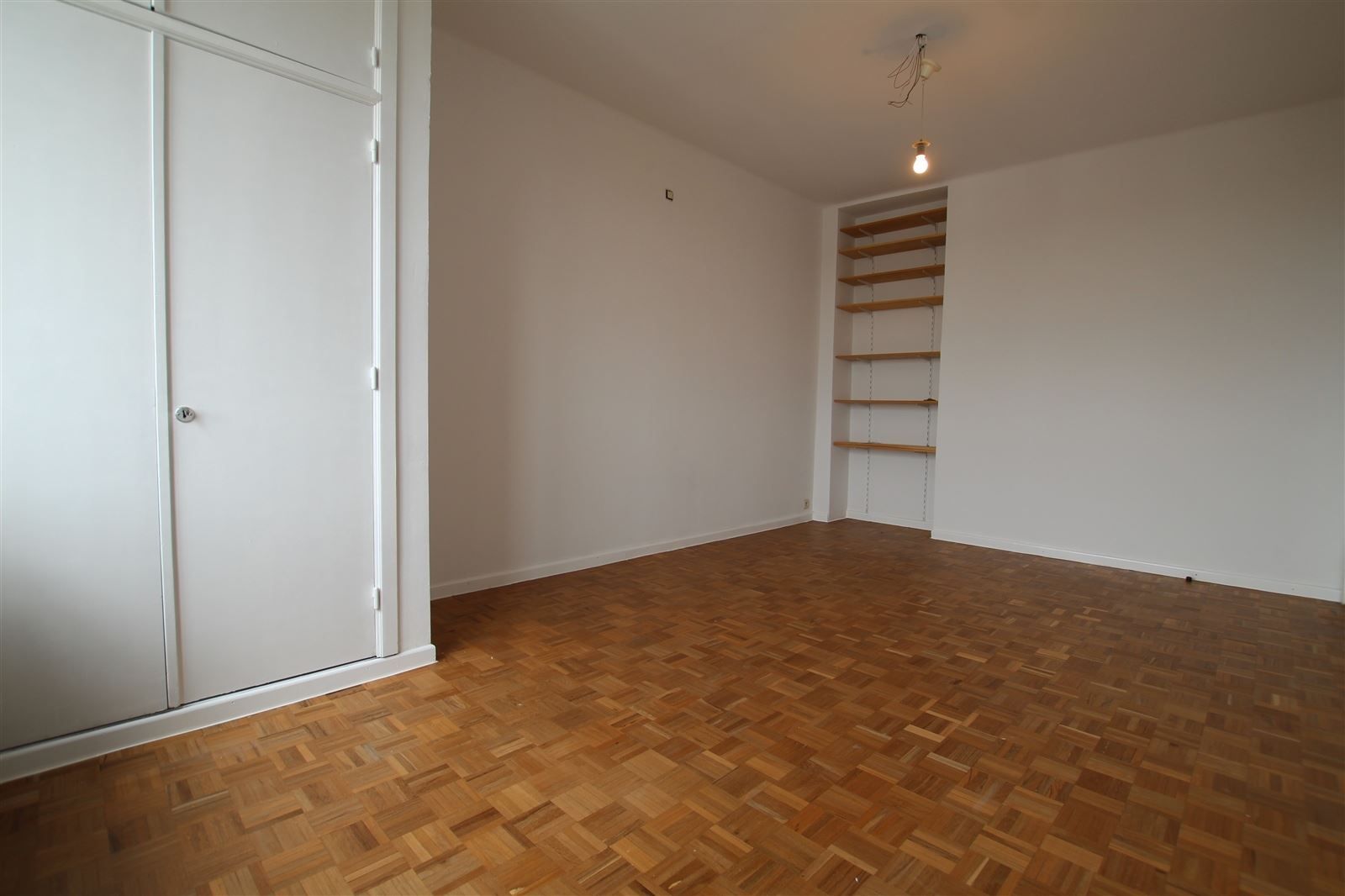 STIJLVOL LUMINEUS APPARTEMENT VAN 170m² foto 7