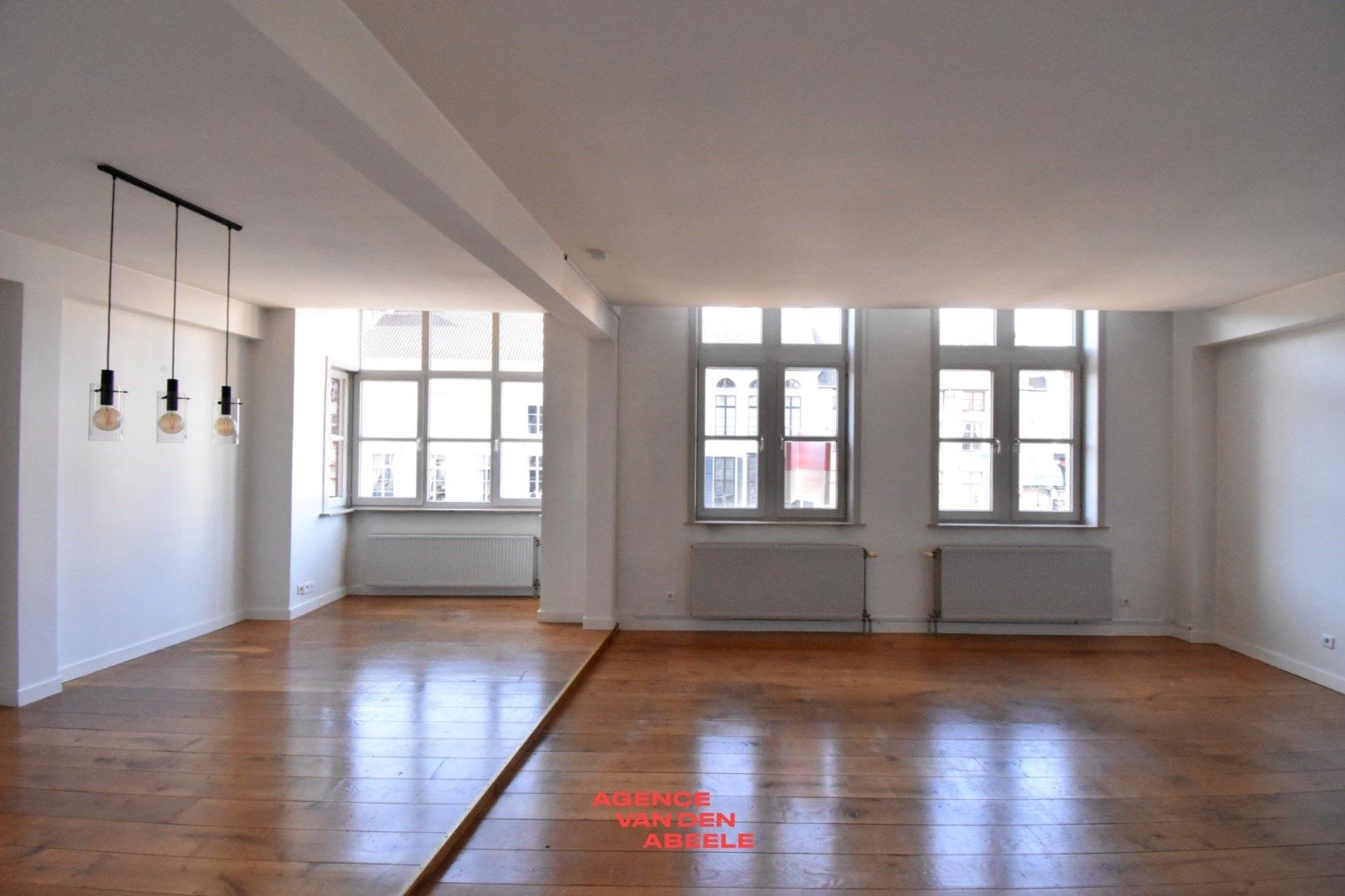 Ruim appartement op UNIEKE locatie te Brugge foto 3