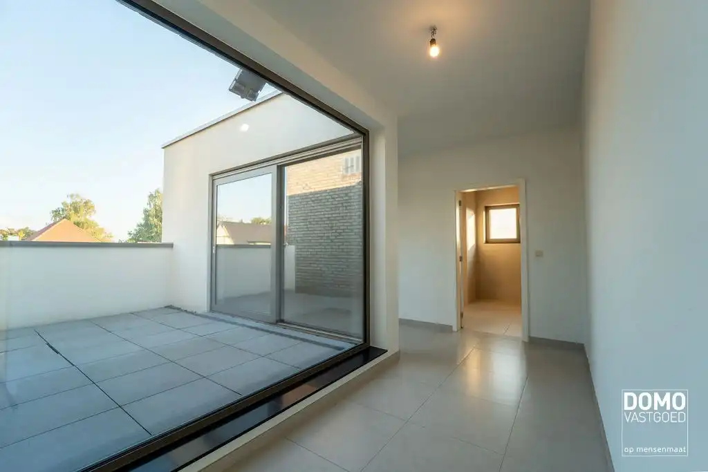 LUXE PENTHOUSE APPARTEMENT MET 2 TERASSEN, LIFT EN ONDERGRONDSE AUTOSTANDPLAATS IN HASSELT. foto 15