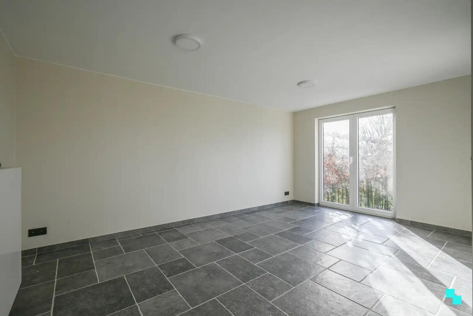 Recent gerenoveerde halfopen bebouwing foto 11