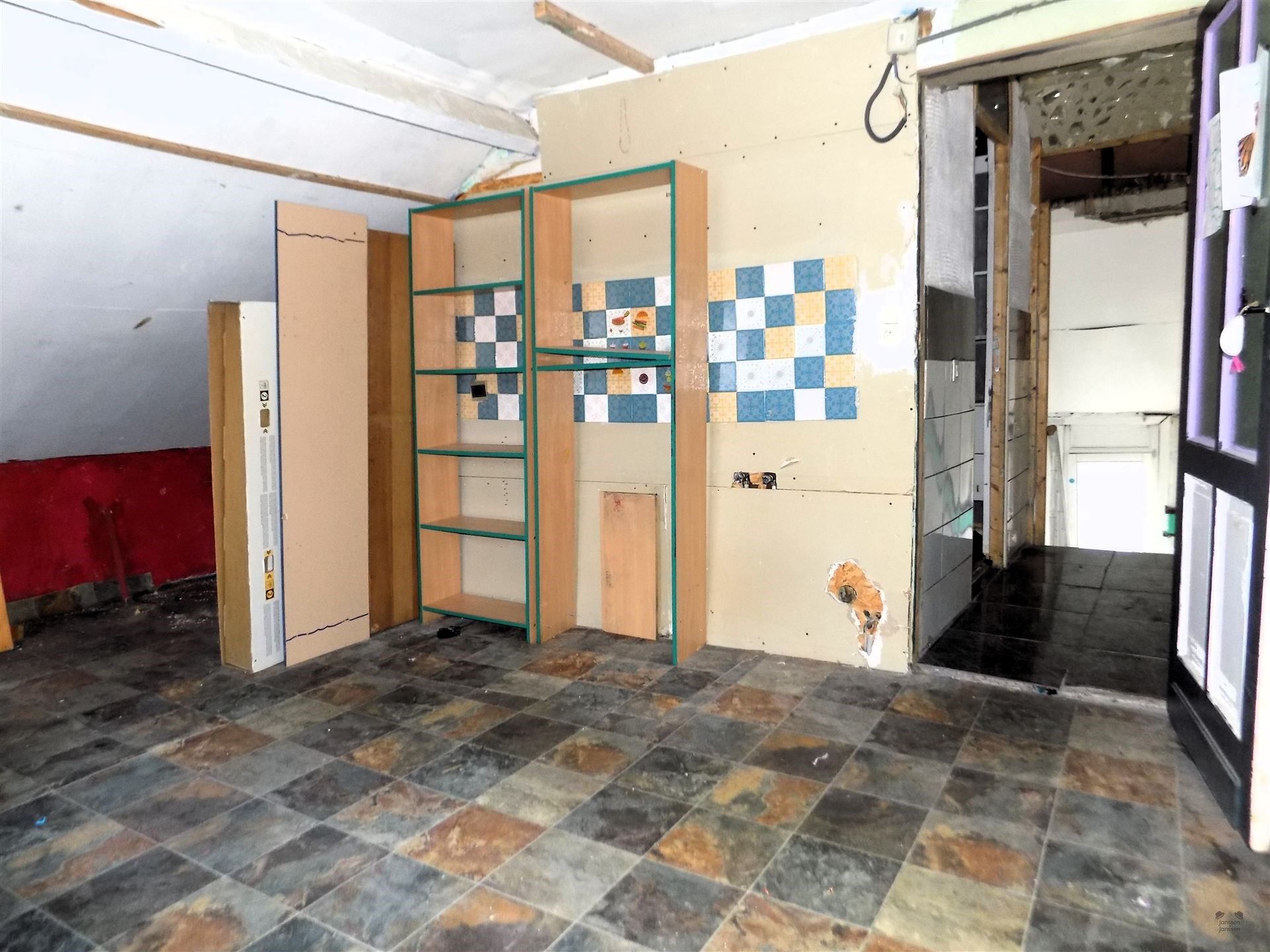 Te renoveren hoekwoning te Oostende foto 19
