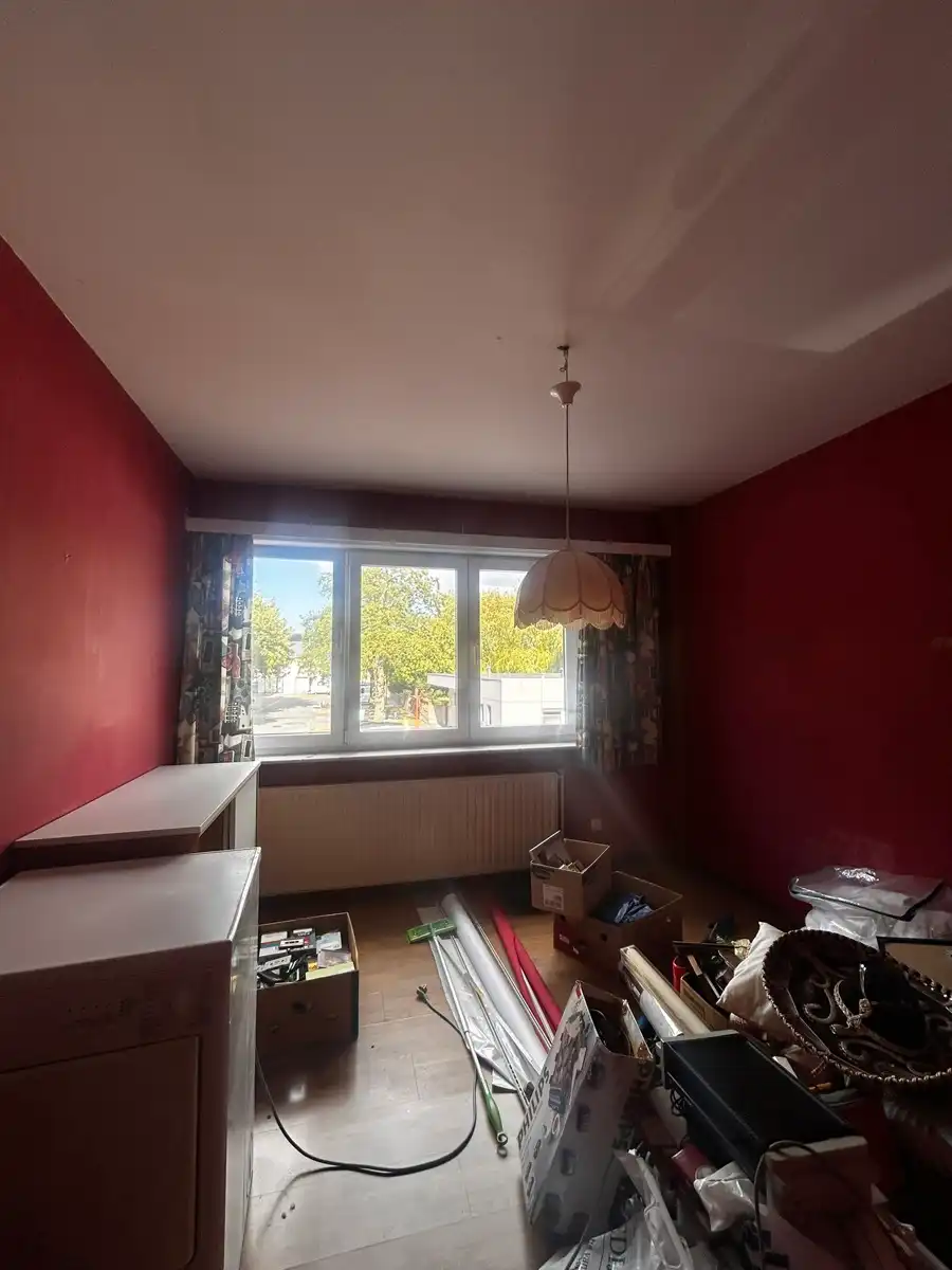 Ruime woning met 5 slpk, 2 badkamers, garage en ruime tuin foto 10