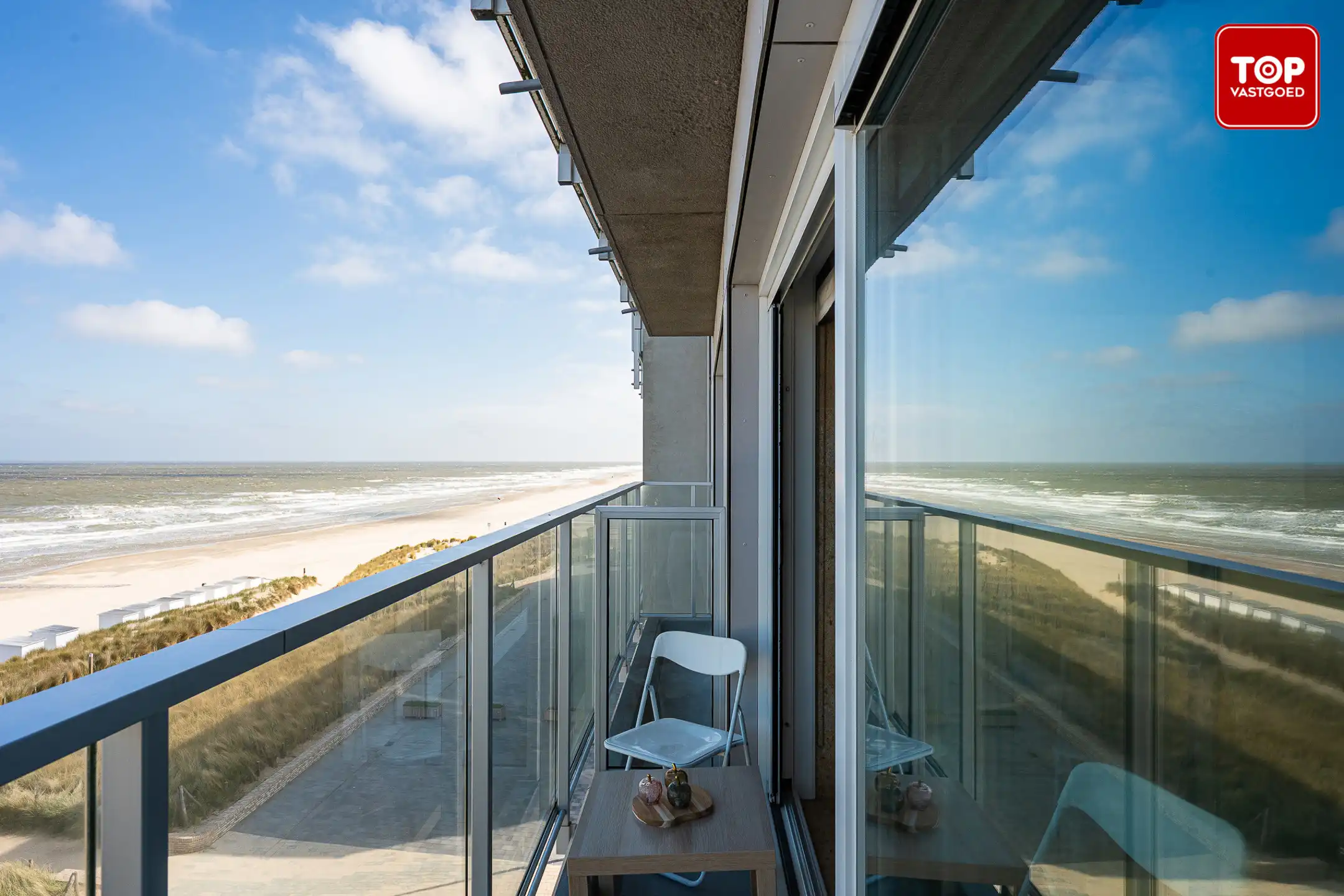 Instapklare studio appartement met zeezicht foto 11
