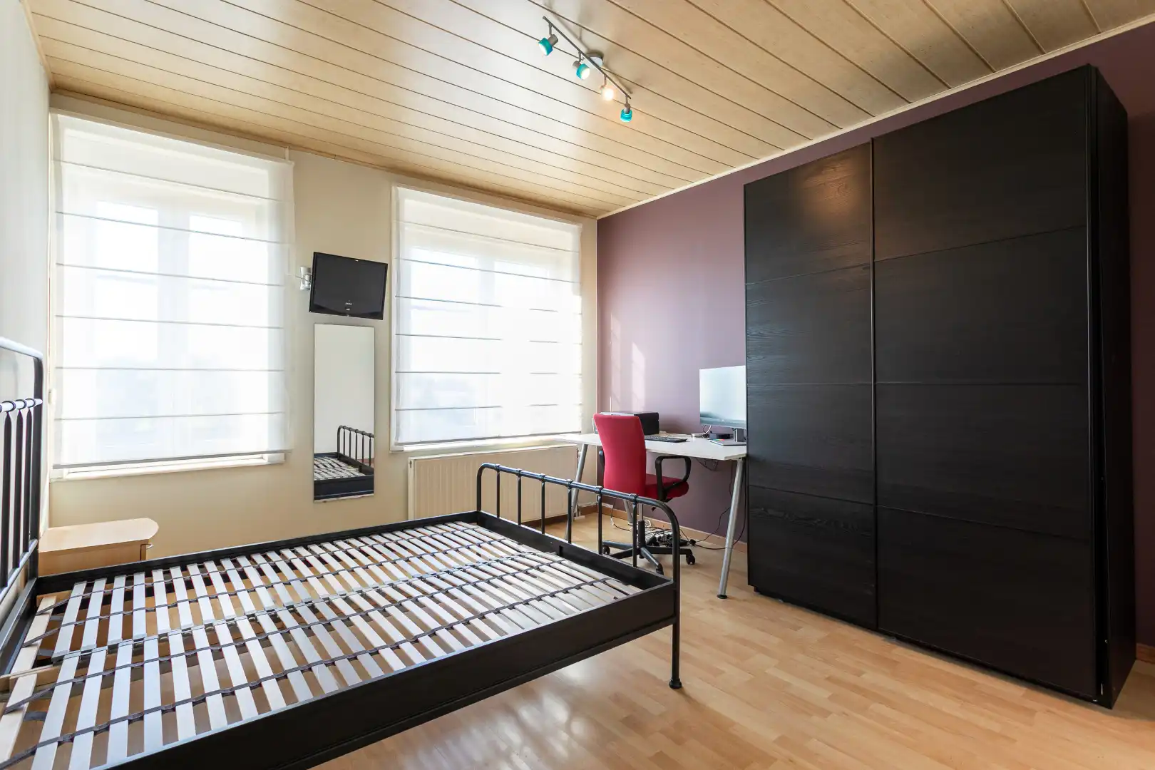 Instapklare driegevelwoning met 4 slpk te Lembeek foto 19