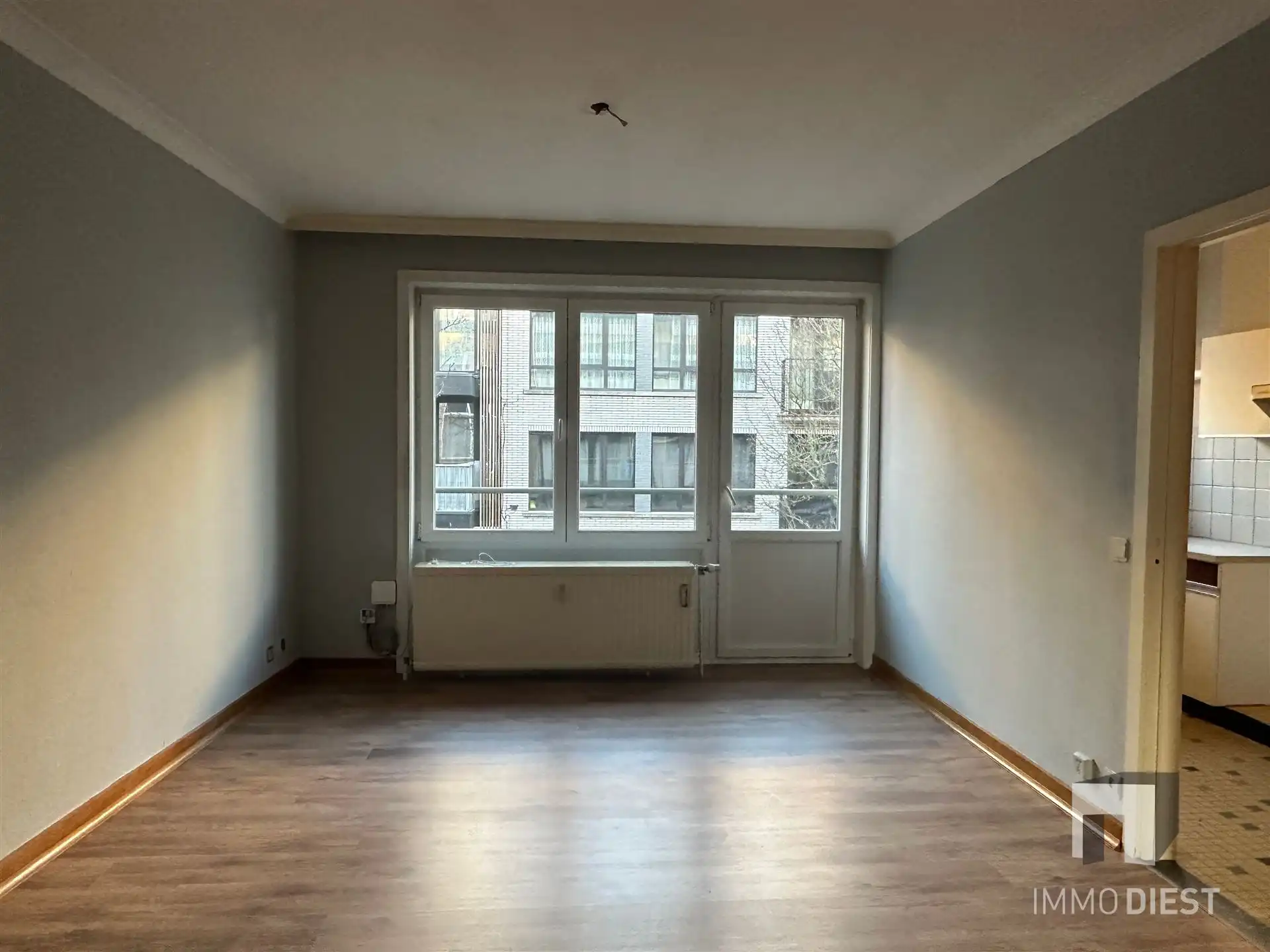 Degelijk appartement centrum Diest - ruime slaapkamer foto 5