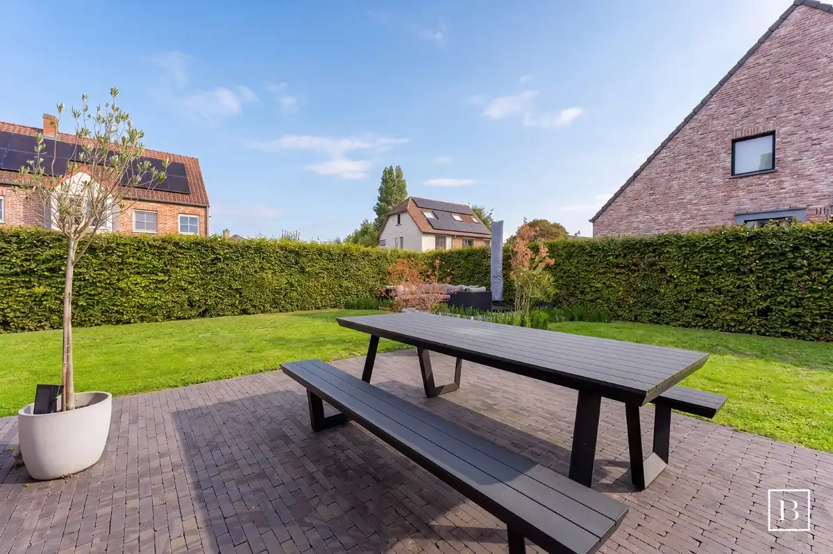 Energiezuinig woning met hoogwaardige afwerking te Jabbeke foto 4