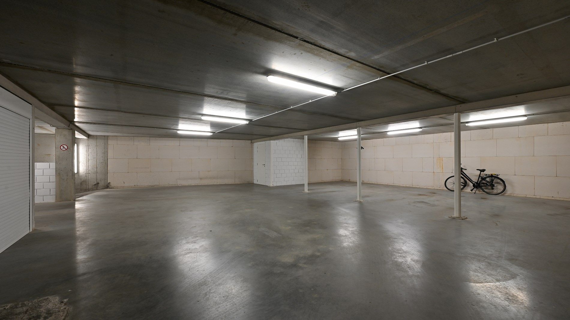 Uitzonderlijk luxueus afgewerkt appartement met zonnige terrassen, gelegen vlakbij de winkels van de Lippenslaan.  foto 28