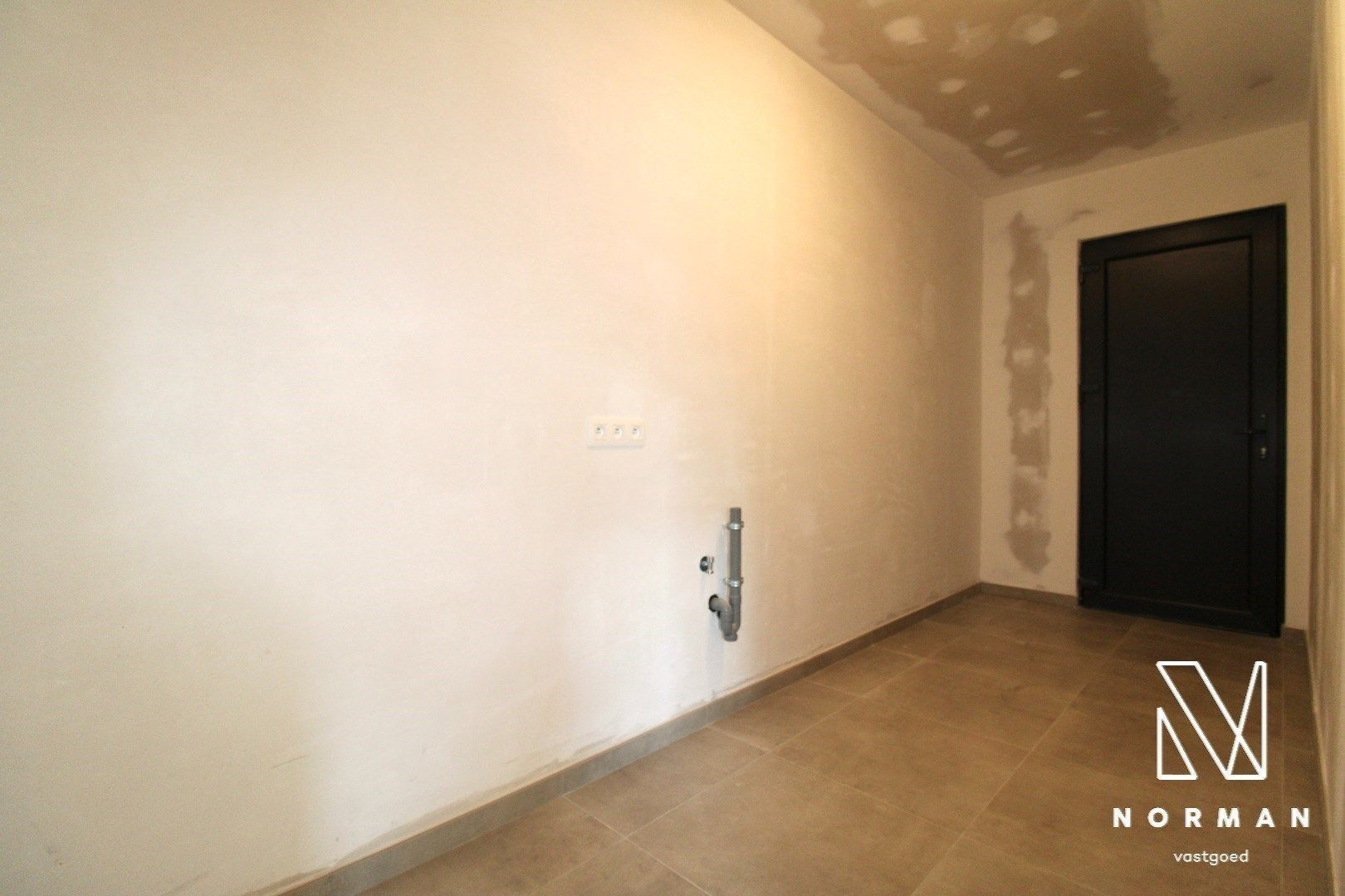 Volledig gerenoveerde woning met 3 slpk, 2 bdk & staanplaats foto 15