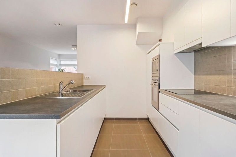 instapklare woning te koop! BJ 2014! KIJKMOMENT 30 MAART! foto 9