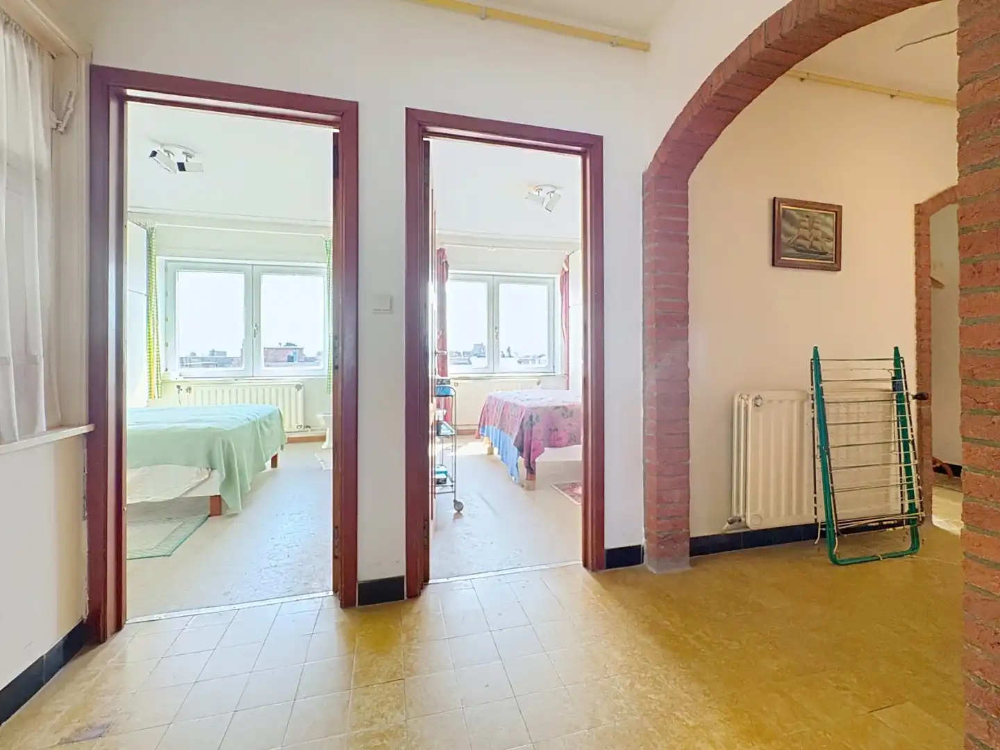 Te renoveren appartement met frontaal zeezicht - garage mogelijk foto 12