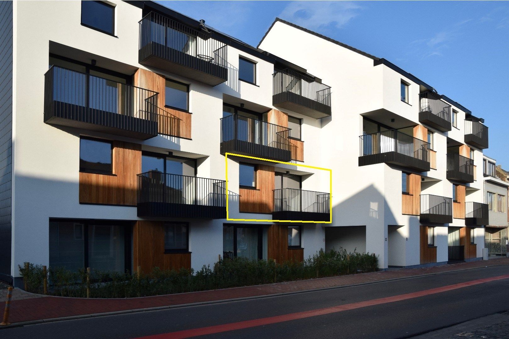 Modern nieuwbouwappartement met 3 slaapkamers op toplocatie in Ooigem. foto {{pictureIndex}}