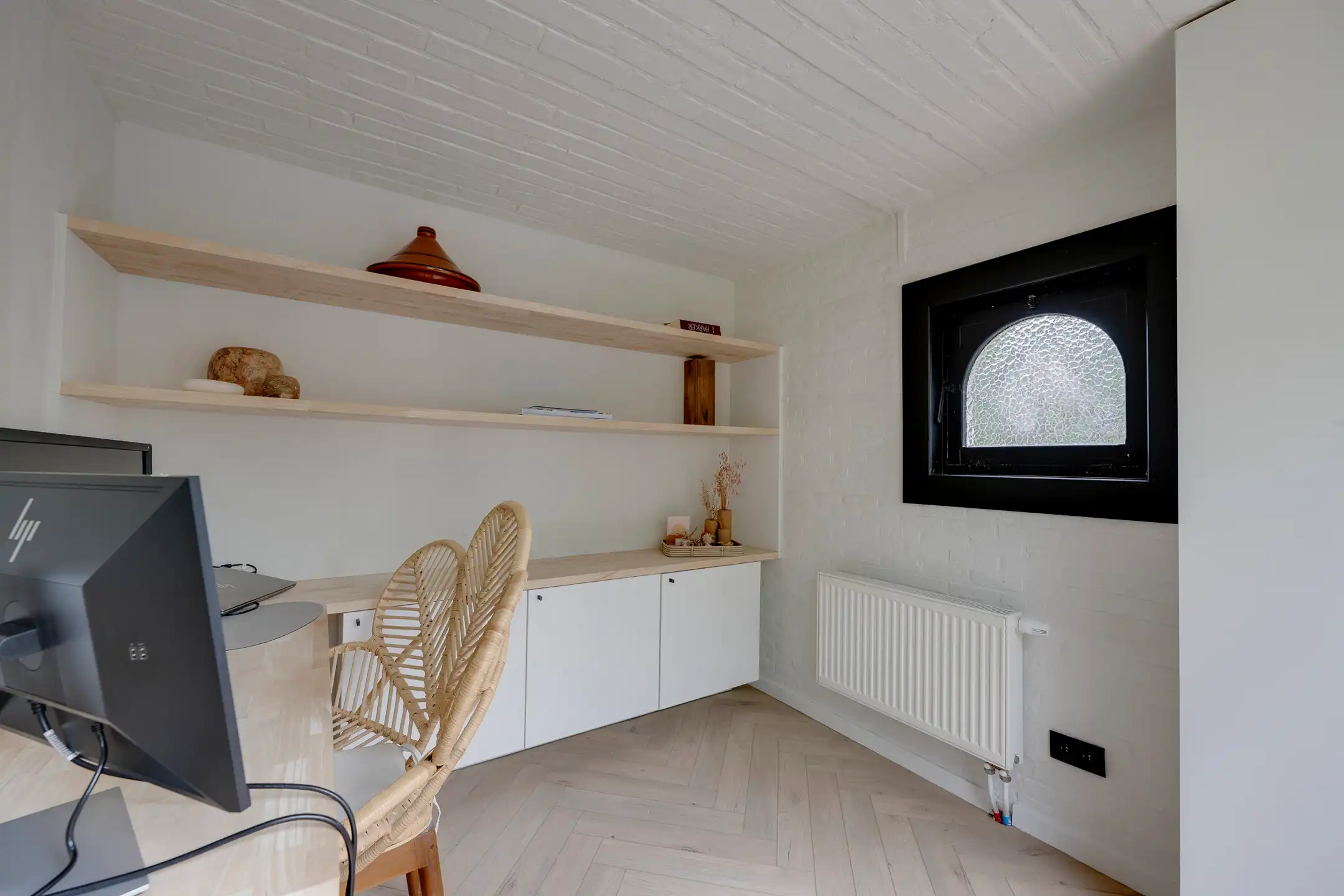 Prachtige rietgedekte villa te koop foto 17