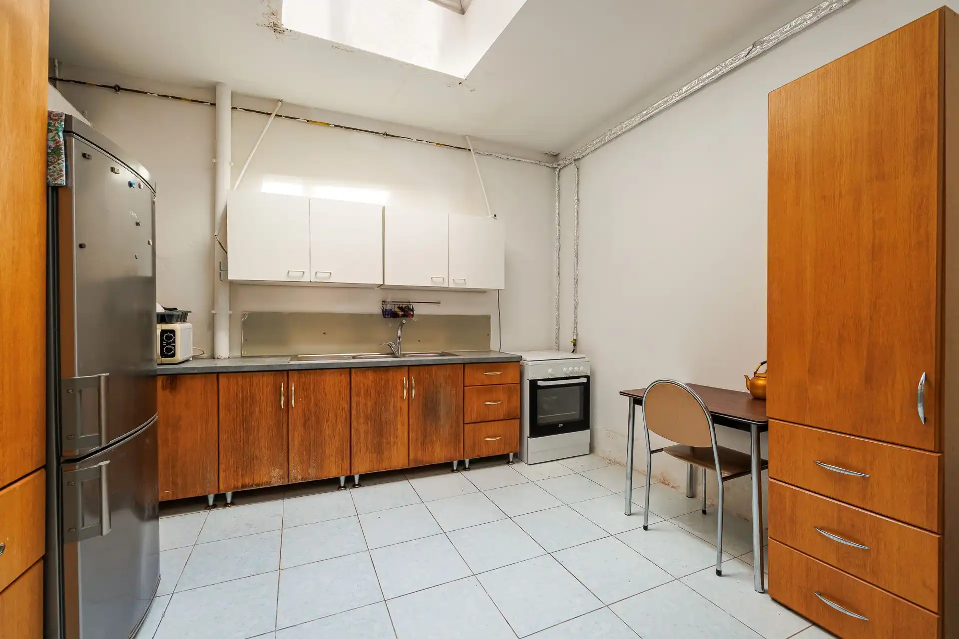 Te renoveren bel-etage met garage en dakterras foto 3