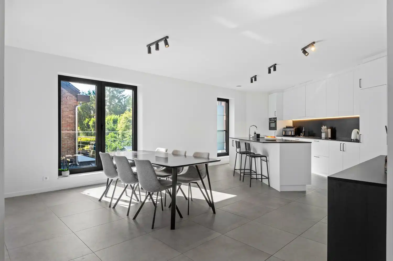 Ruim BEN appartement met 2 slpkrs foto 6