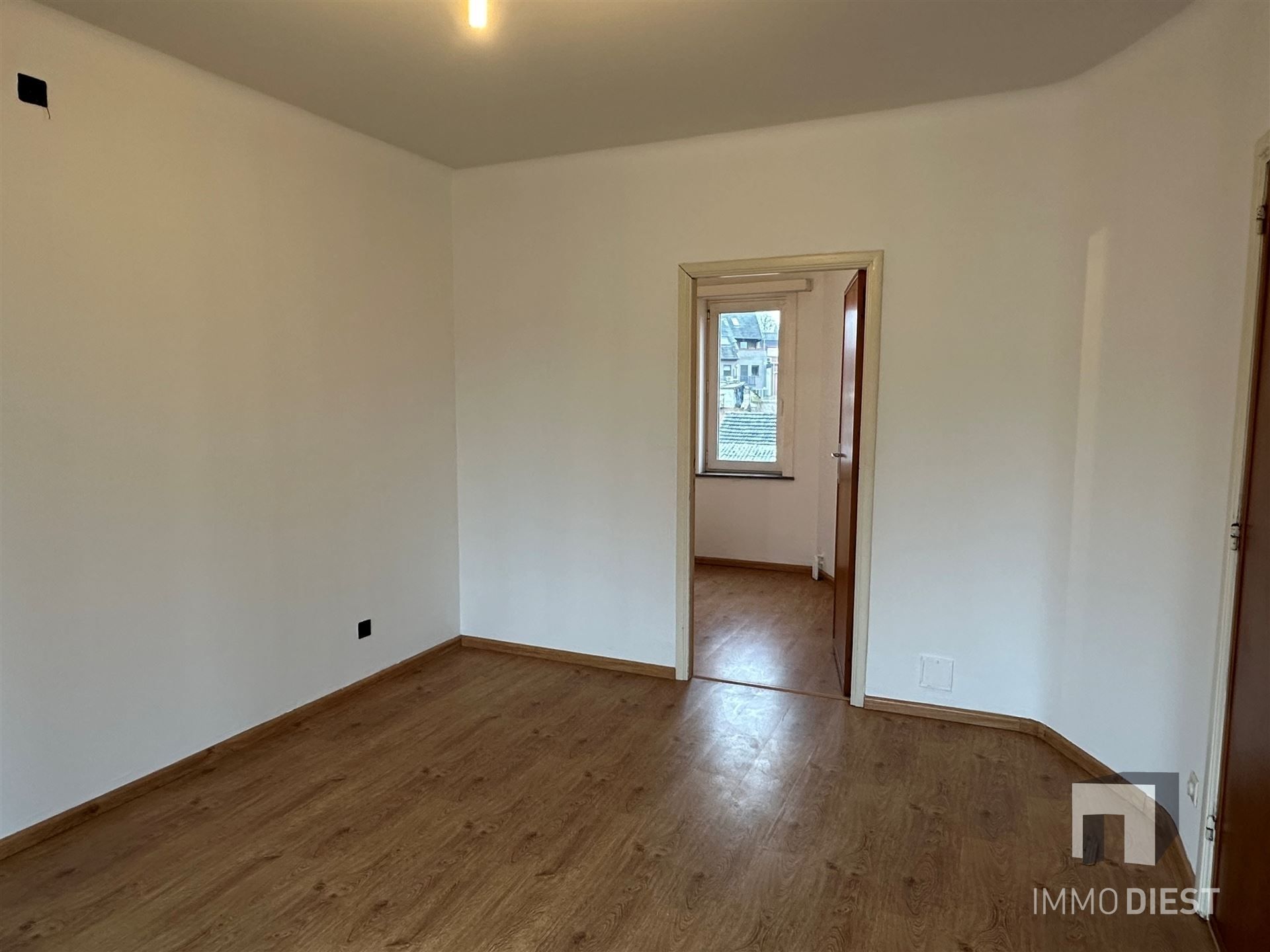 Op te frissen stadswoning met 3 ruime slaapkamers, bureau of dressing foto 23