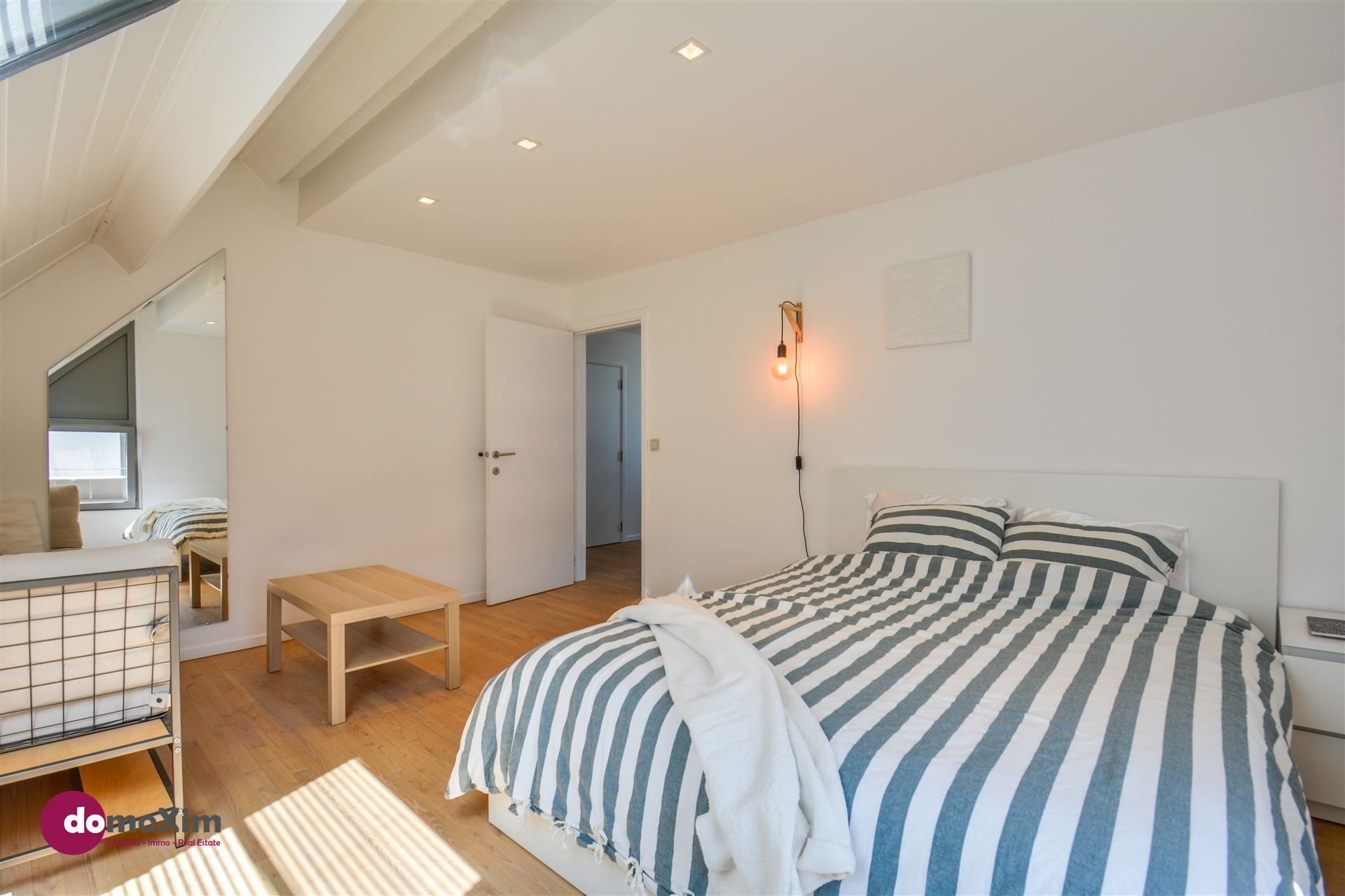 Speelse, vrijstaande woning met 384 m² woonplezier en een ZW-gerichte tuin vol privacy foto 17