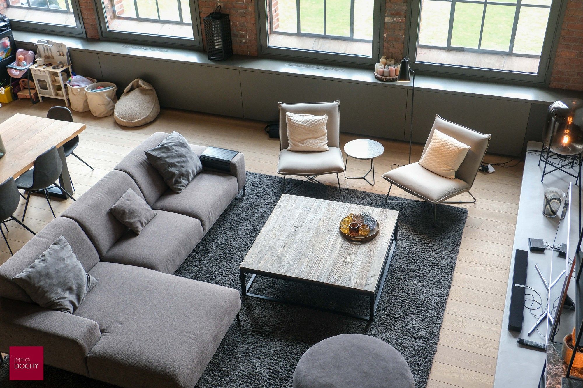 Sfeervolle ruime loft met frontaal zicht op het Kanaal - Spinnerijkaai foto 24