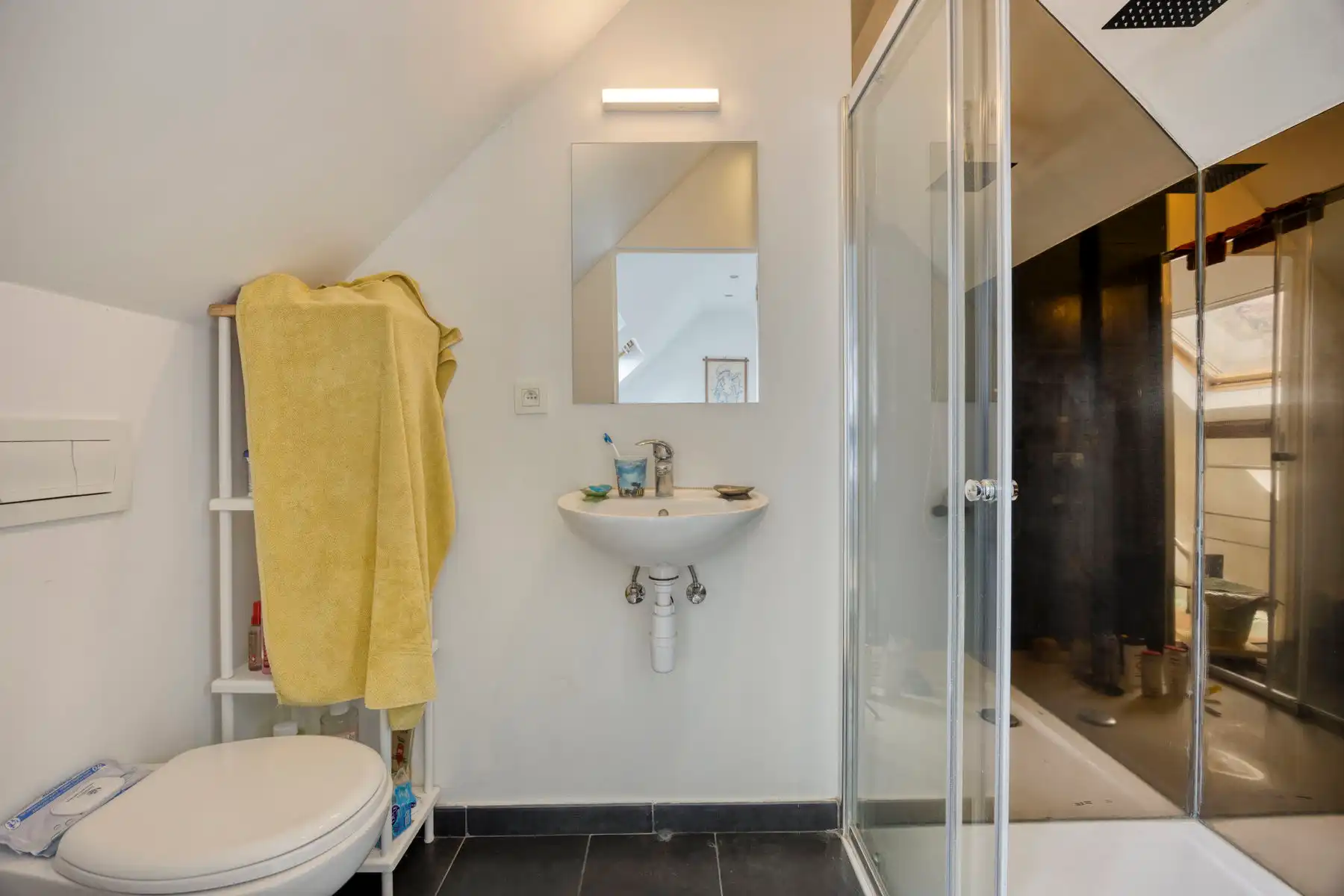 Prachtig gerenoveerde herenwoning met 5 slaapkamers foto 9