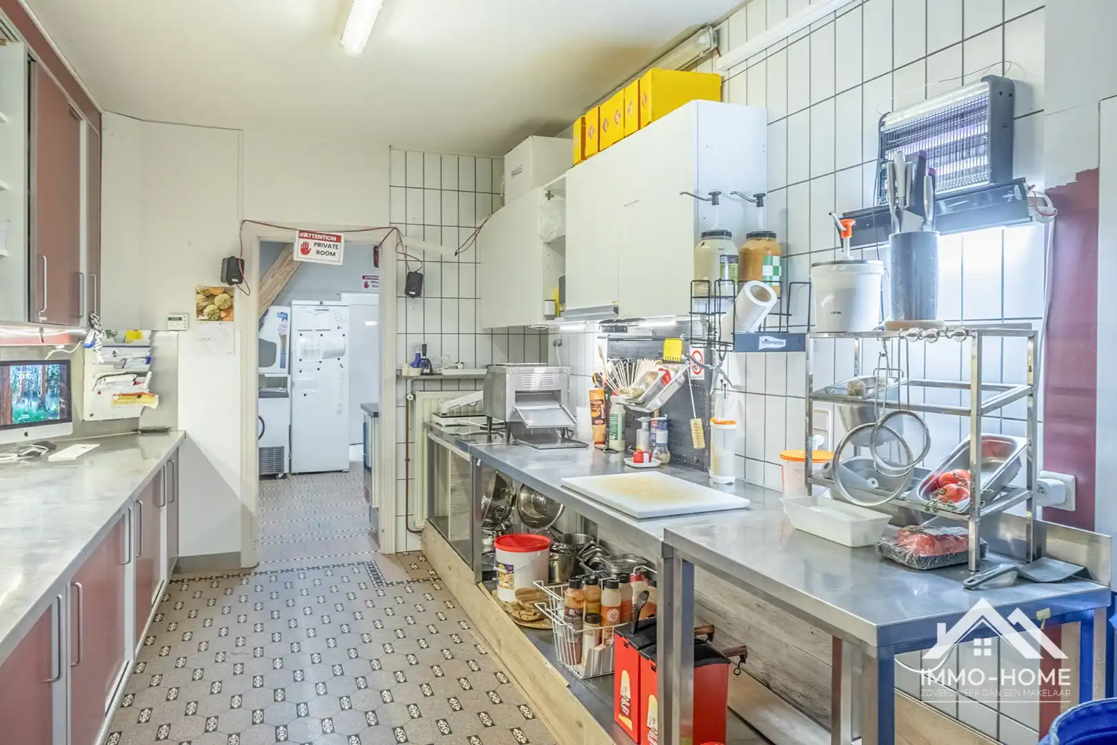 Goed draaiende frituur met appartement op een topligging!  foto 12