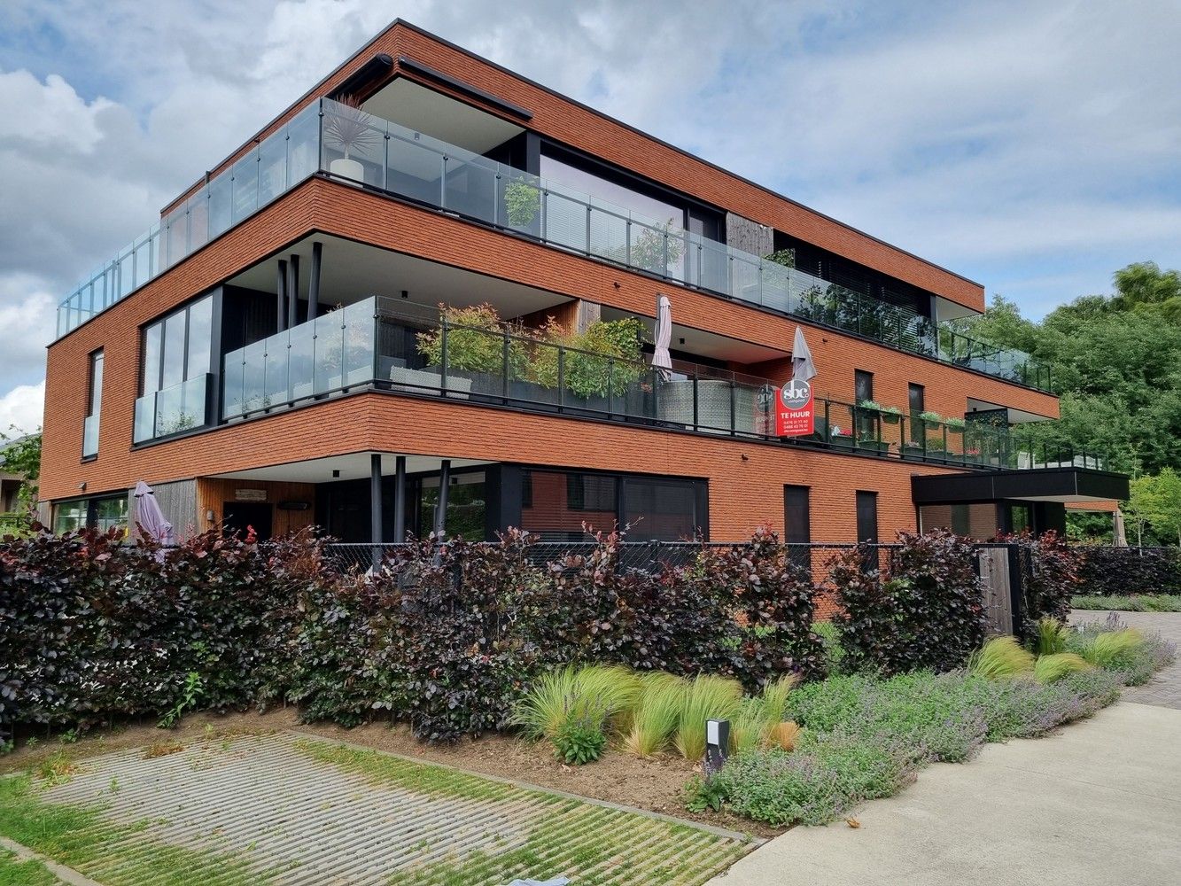 Prachtig energiezuinig appartement (93m² + 21m² terras) incl. autostaanplaats en kelderberging! foto 30
