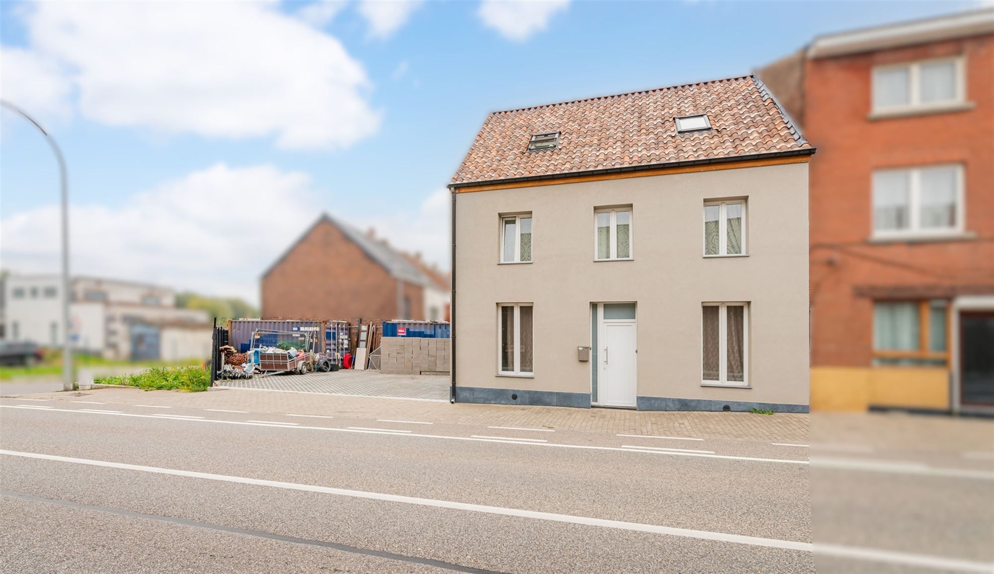 Woning met 5 slaapkamers foto {{pictureIndex}}