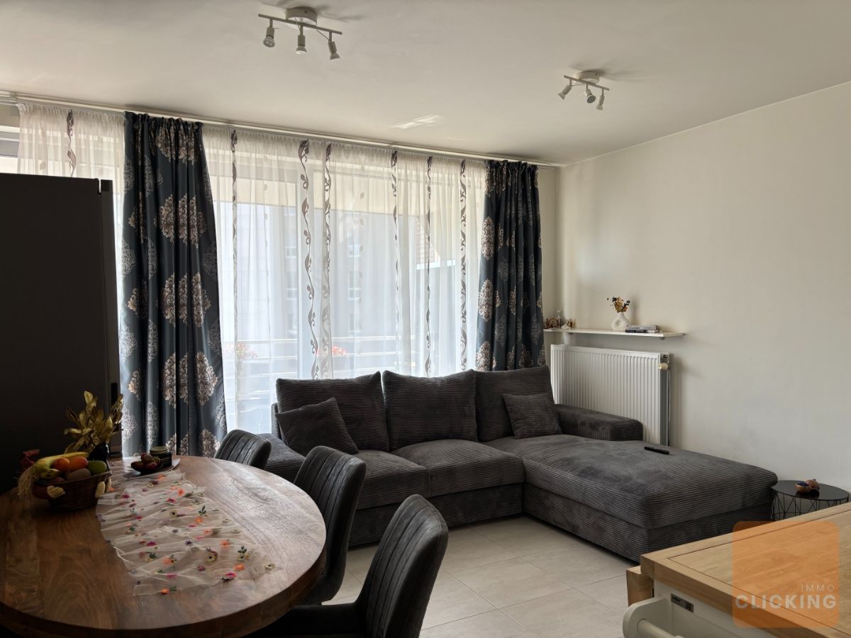 1 SLAAPKAMER appartement met terras en staanplaats in garage foto 3