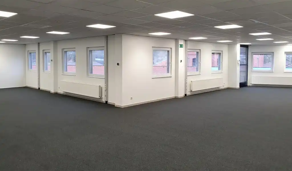 Instapklare kantoren te huur vlakbij afrit E40/R4 in Sint-Denijs-Westrem foto 4