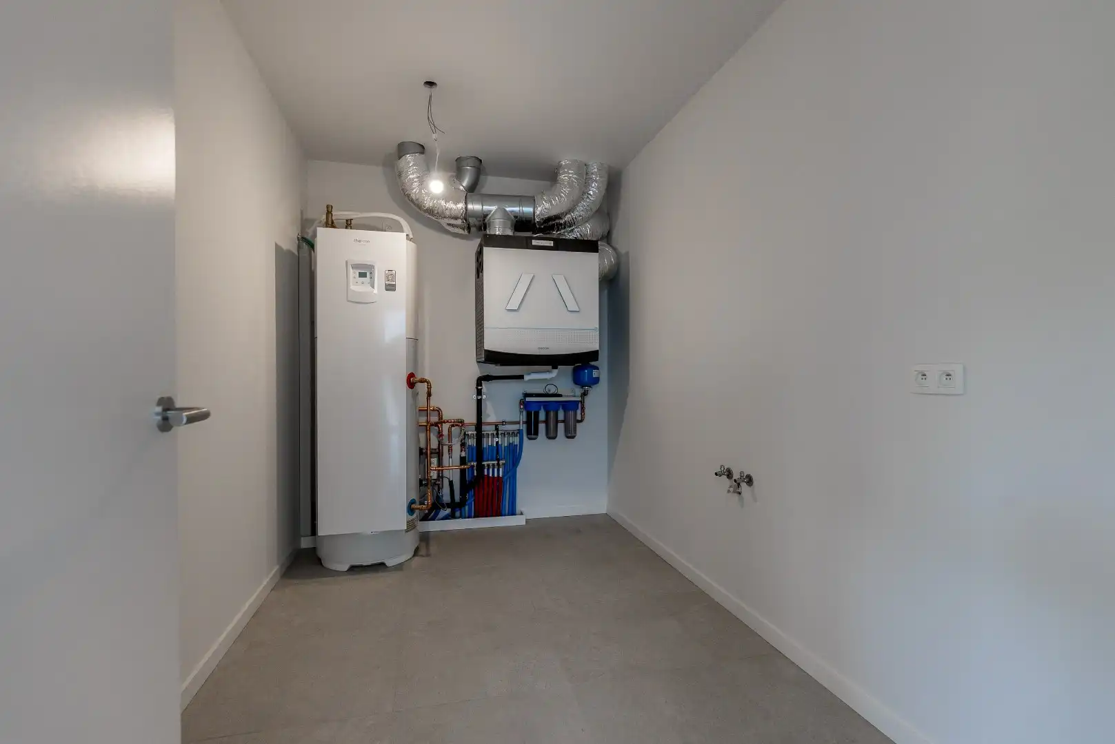 Gunstig gelegen nieuwbouwwoning vlakbij het centrum van Mol-Sluis foto 9