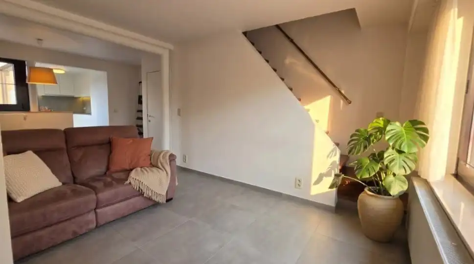 Commercieel pand met WOONST, praktijk, vrij beroep + duplex app foto 12
