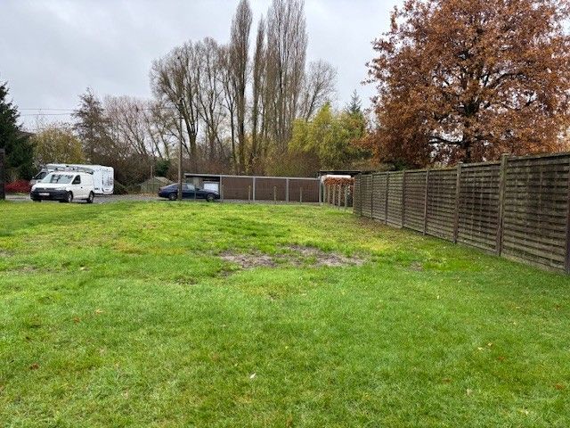 Bouwgrond (LOT 1) voor gesloten bebouwing met uitweg achteraan (totale oppervlakte 380m²) foto 3