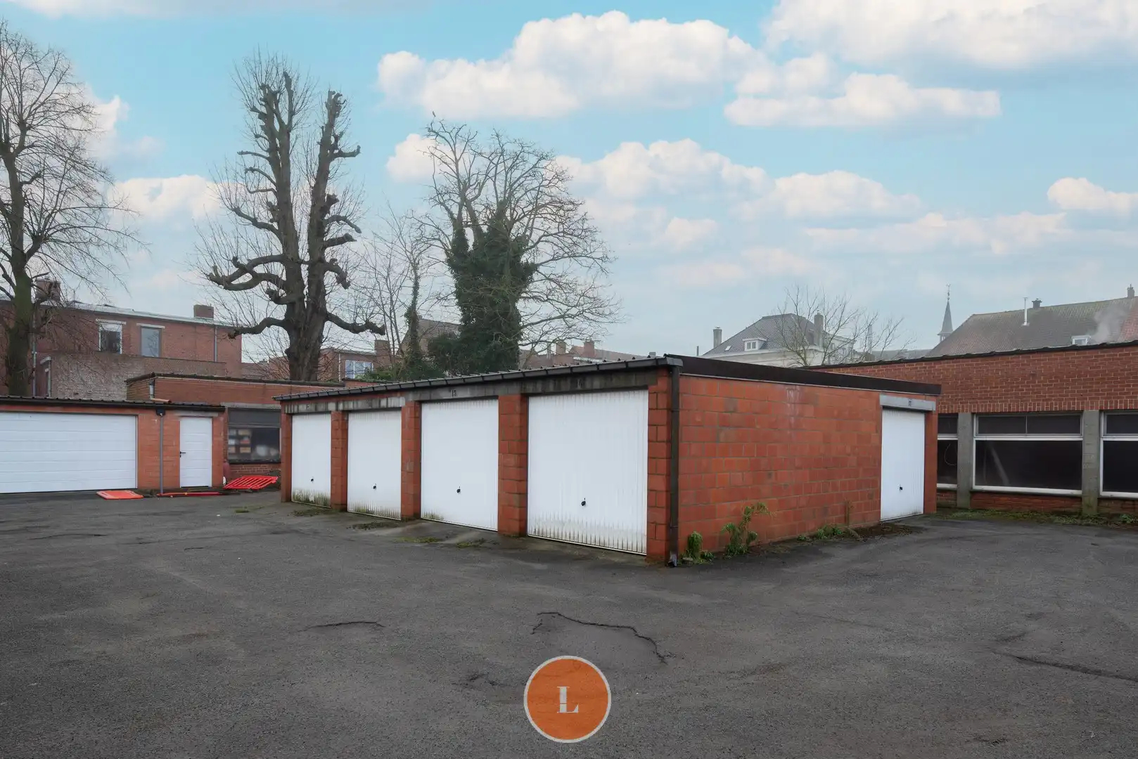 7 garages te koop in Menen foto {{pictureIndex}}