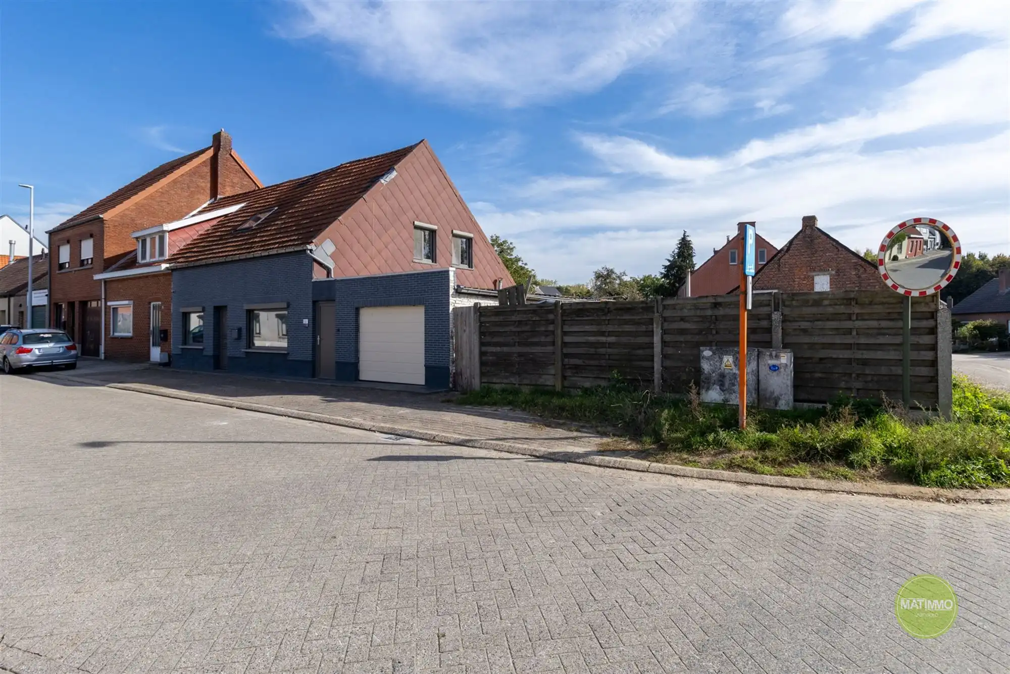Instapklare starterswoning met 3 slaapkamers en tuin in Mol foto 20