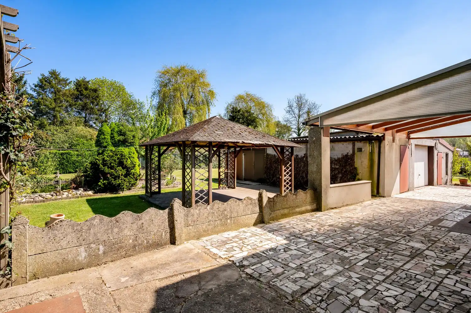 Ruime open bebouwing op landelijke toplocatie foto 4