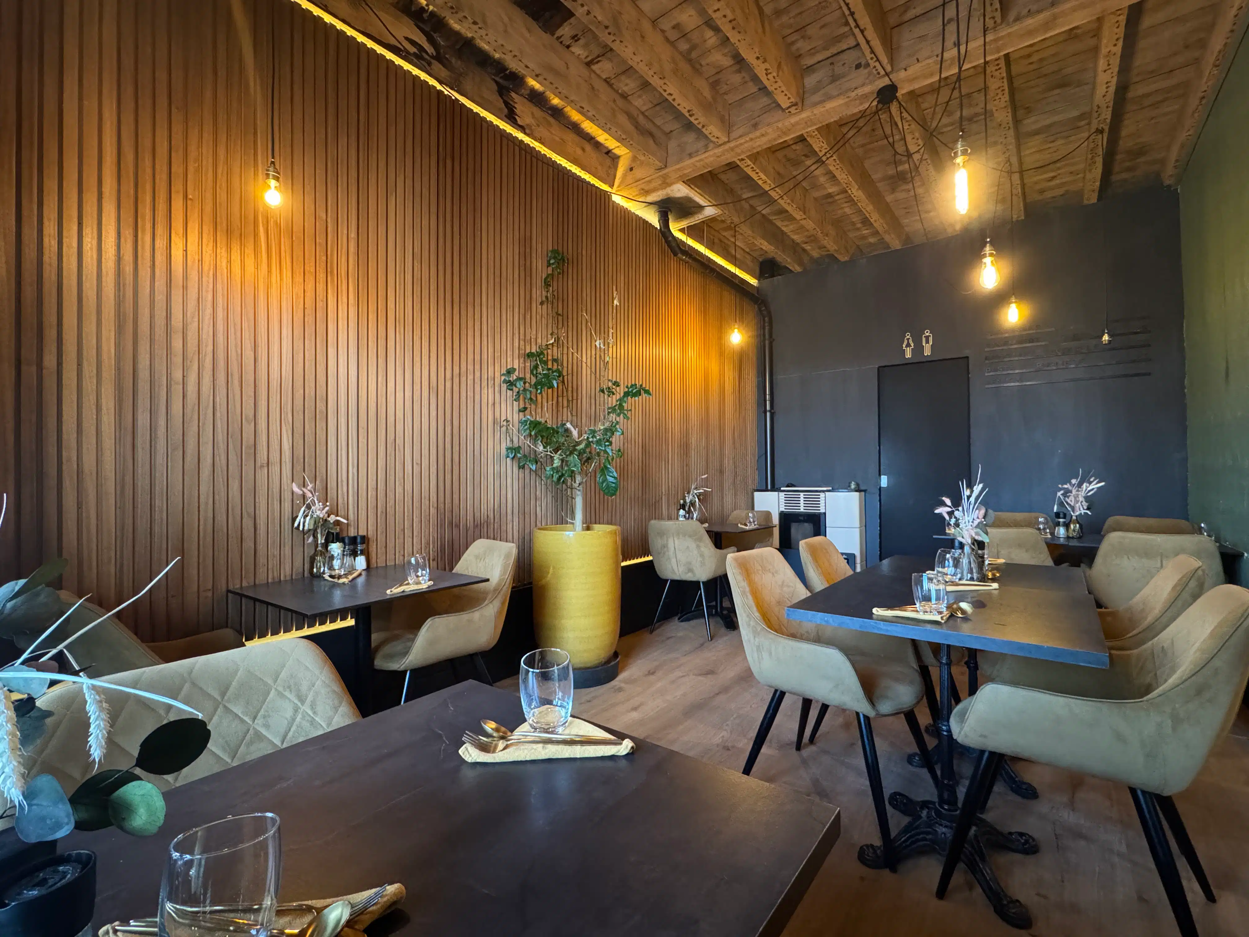 Restaurant Roccia in idyllische dorpskern foto 5