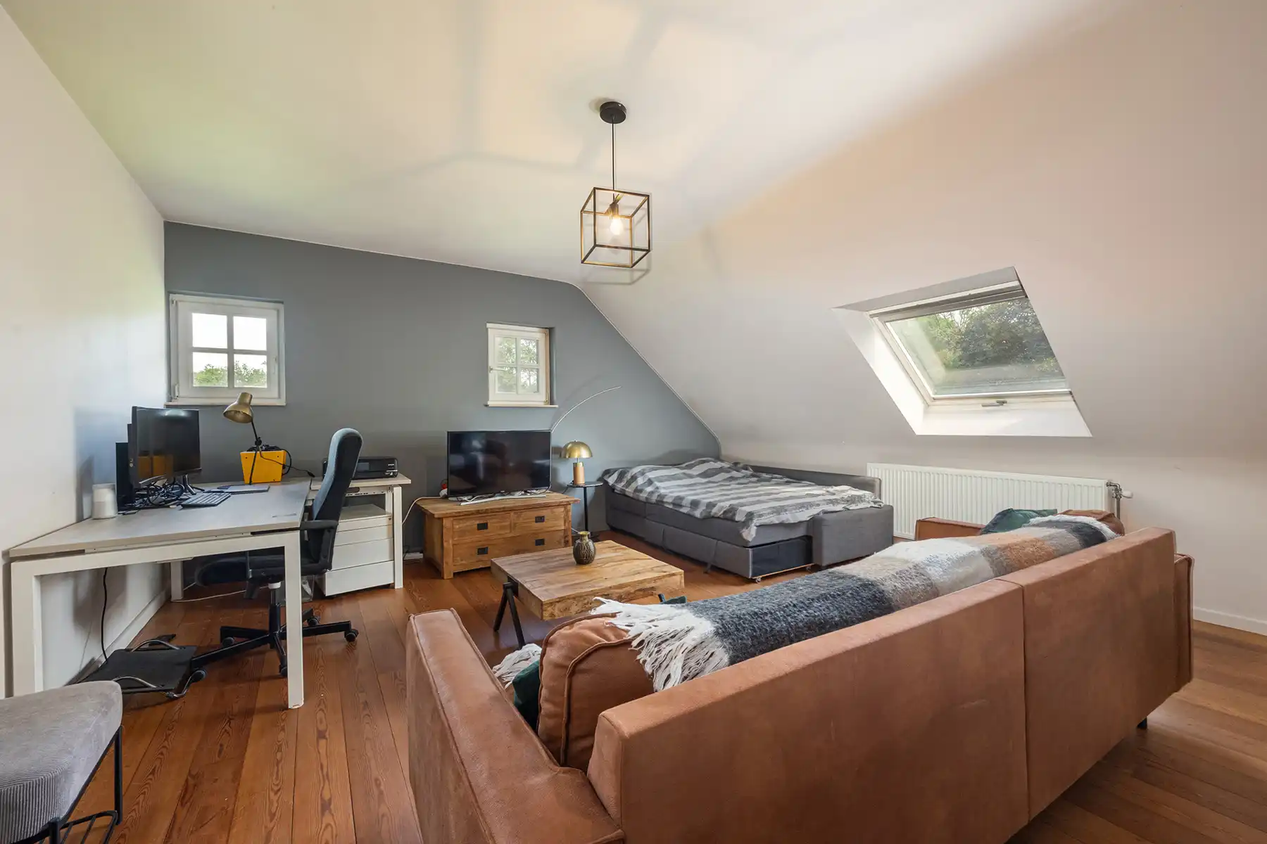 TIJDLOZE VILLA OP DE GRENS MET SCHILDE foto 16