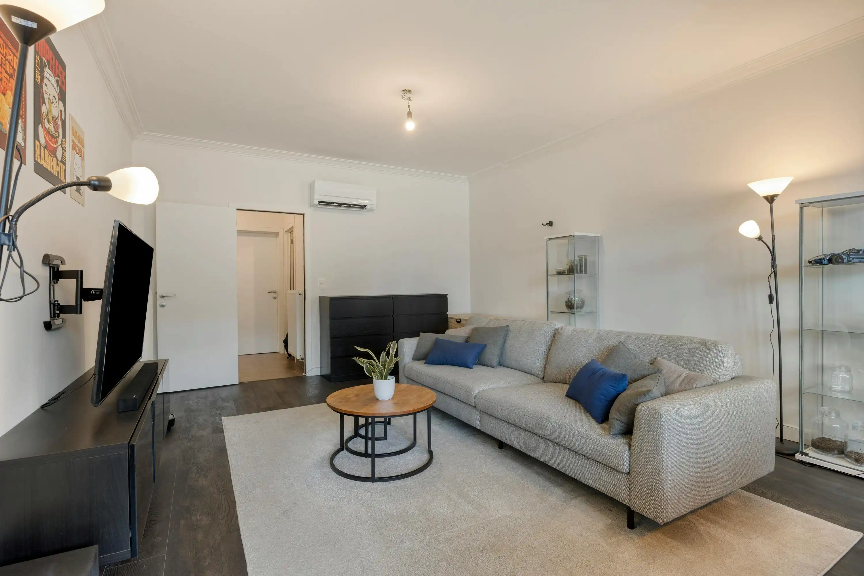 Appartement met 2 slaapkamers en garage te koop in Merksem foto 3