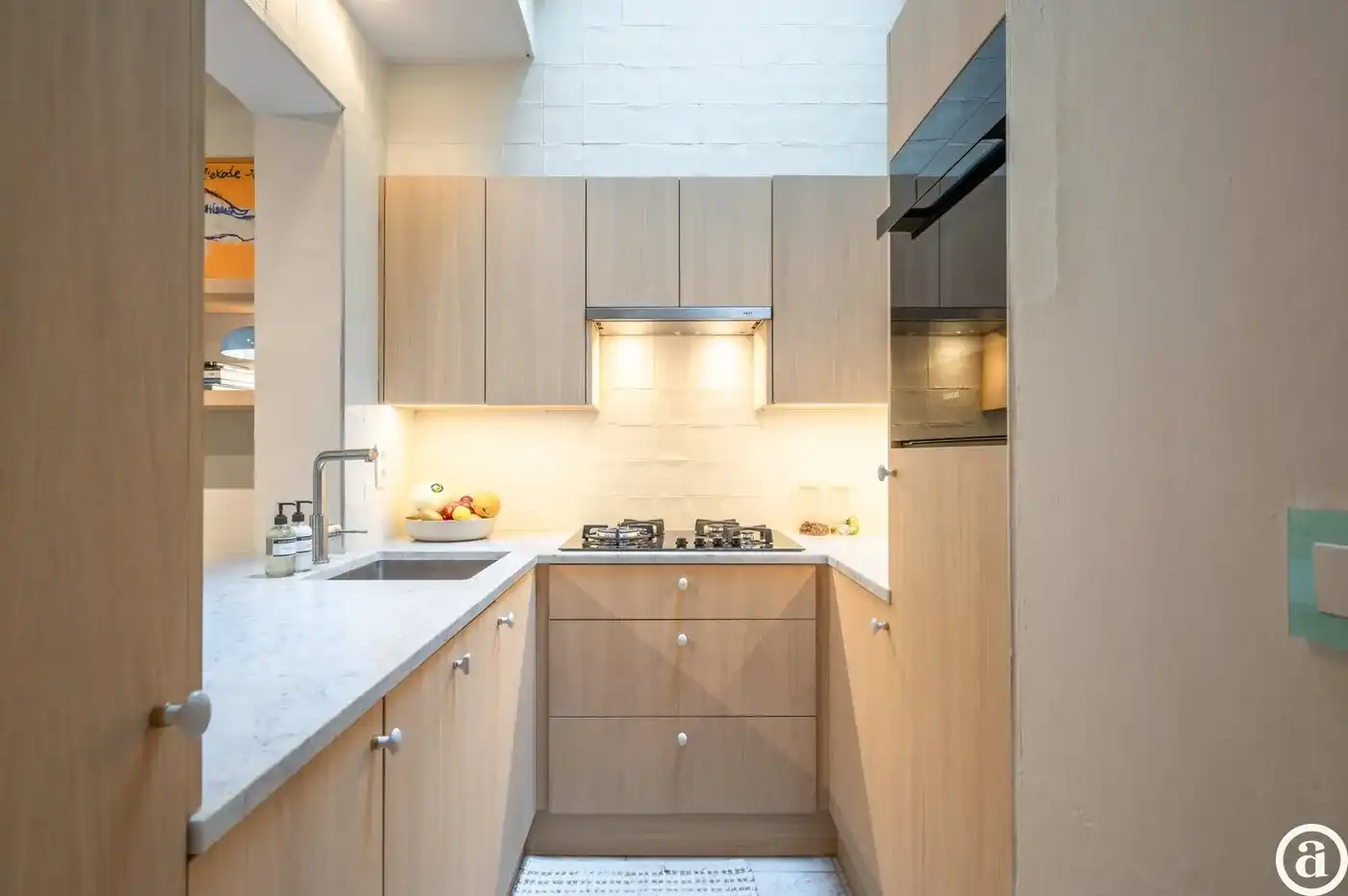 Charmante woning vlakbij Dominicanenkerkje in hartje Zoute. foto 5