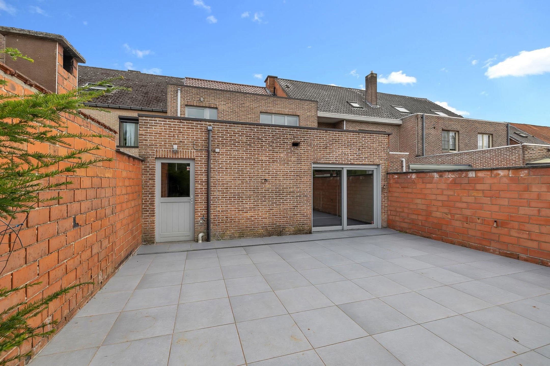 Ruime op te frissen woning met diverse mogelijkheden foto 24