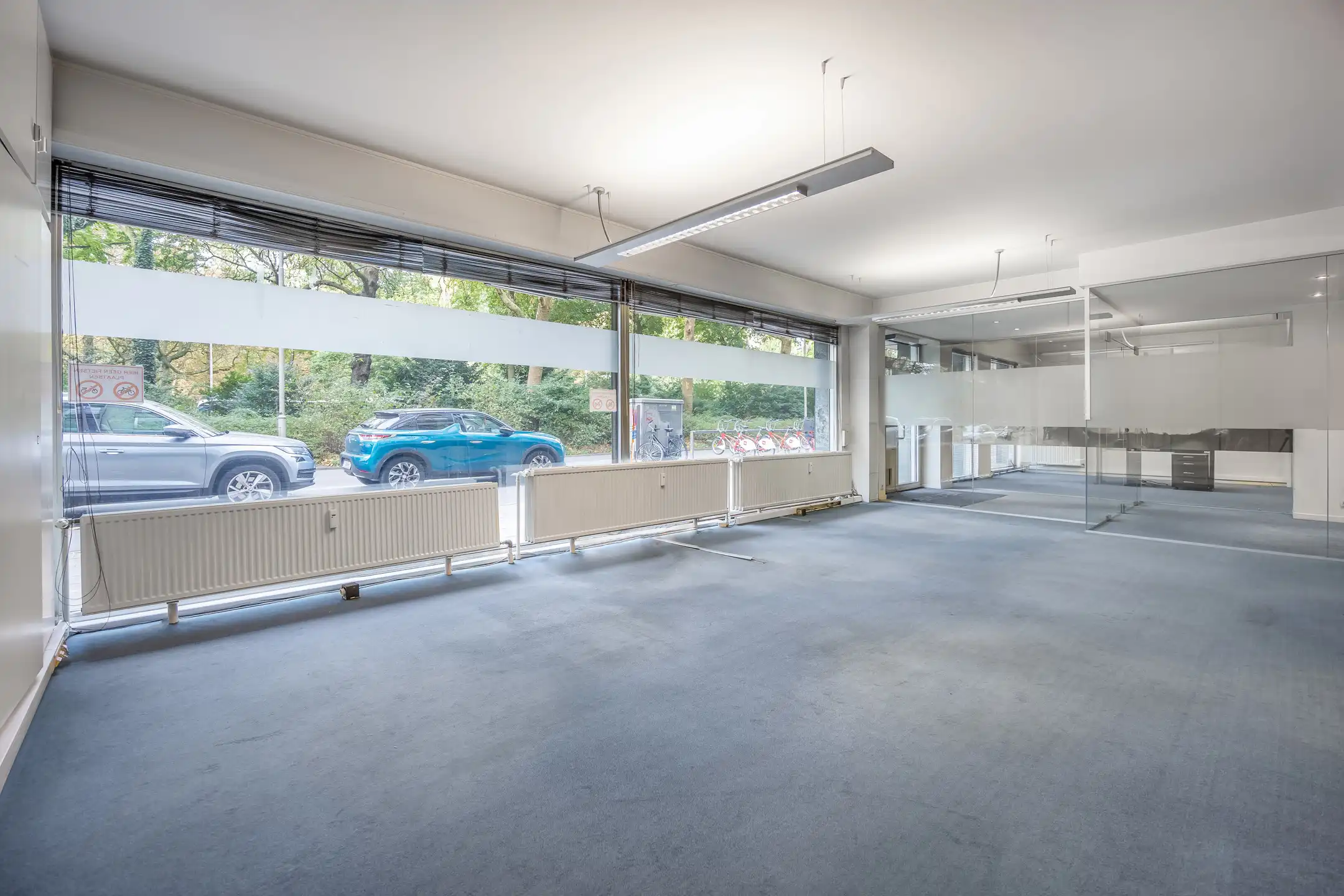 Commercieel handelspand (236m²) op centrale ligging foto 18