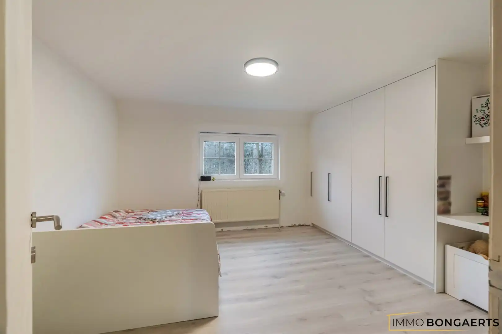 Gerenoveerde woning met 4 slaapkamers op rustige ligging foto 20